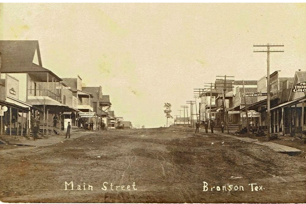 From 1909 comes this postcard of Bronson, Texas.