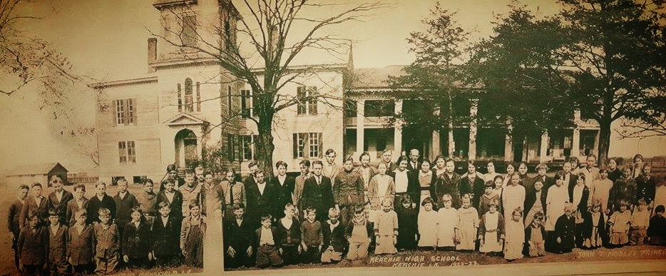 1922-23 Keachi School, all grades. Photo shared by Michael Speights. 