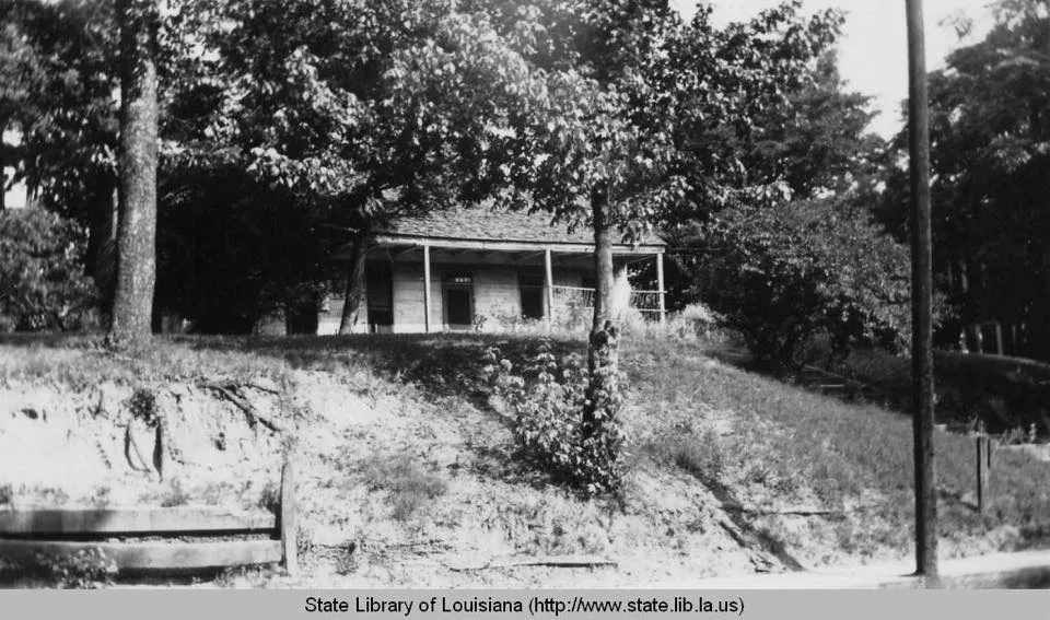 Once known as the Sullivan House, this house may now be home to Kappa Alpha Fraternity... though I am not positive of this.