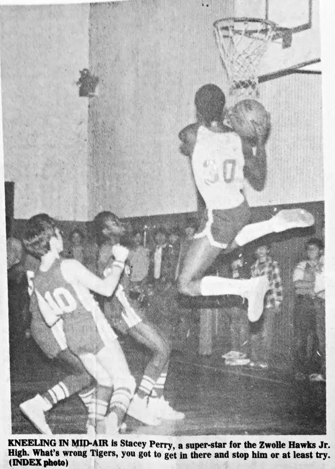 Photograph from the Facebook post “Few more basketball.”