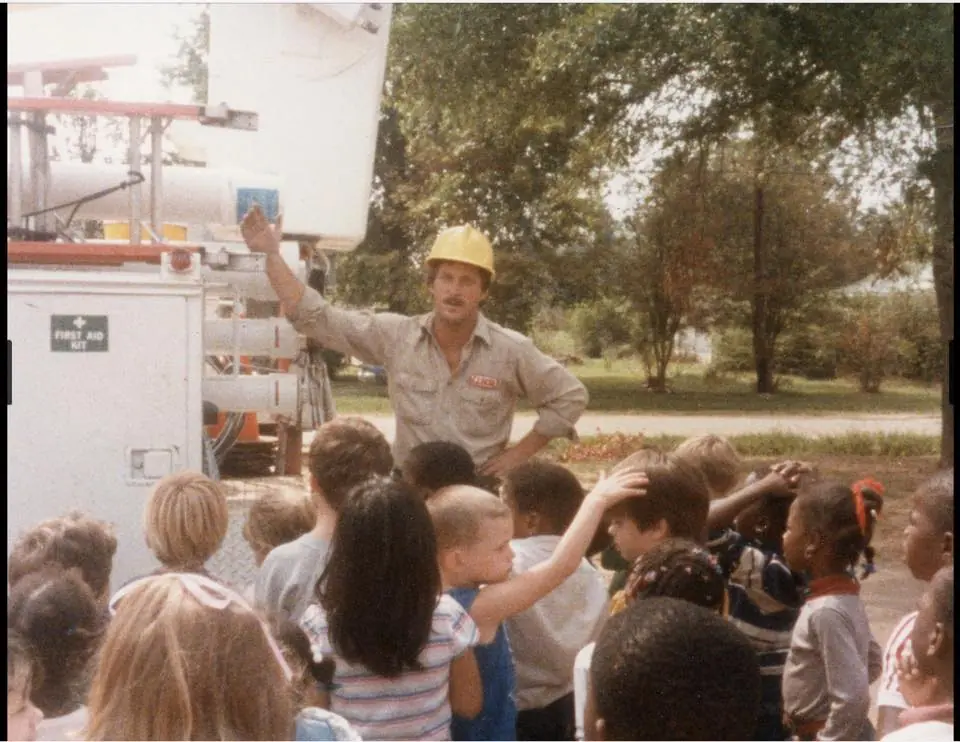 Photograph from the Facebook post “1980s I believe”