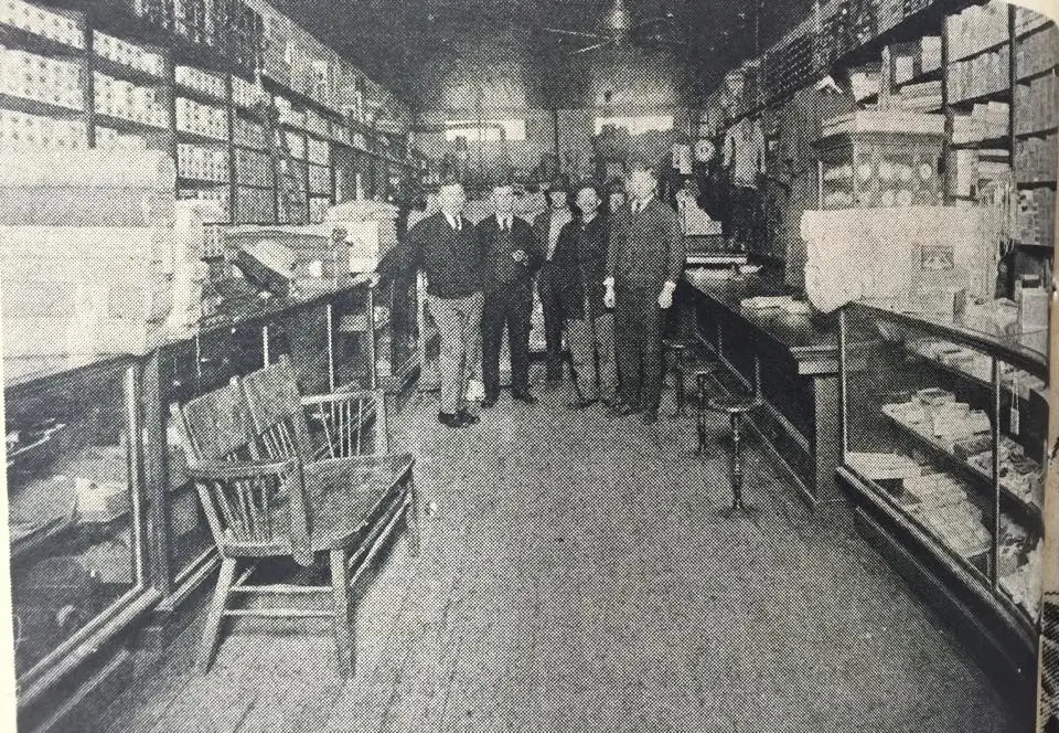 Photograph from the Facebook post “OE Williams Store (general store) in downtown Many.”