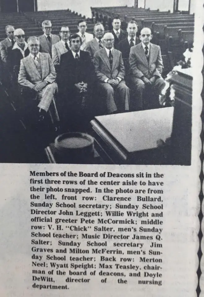 Photograph from the Facebook post “Churches 1980”