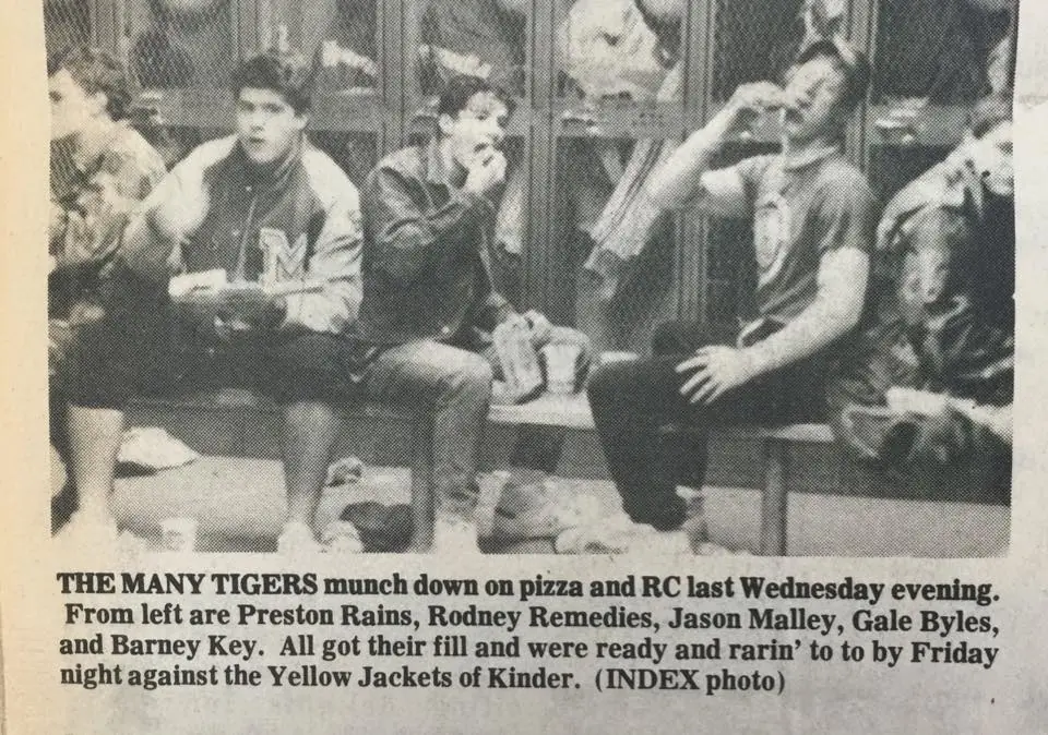 Photograph from the Facebook post “1986”