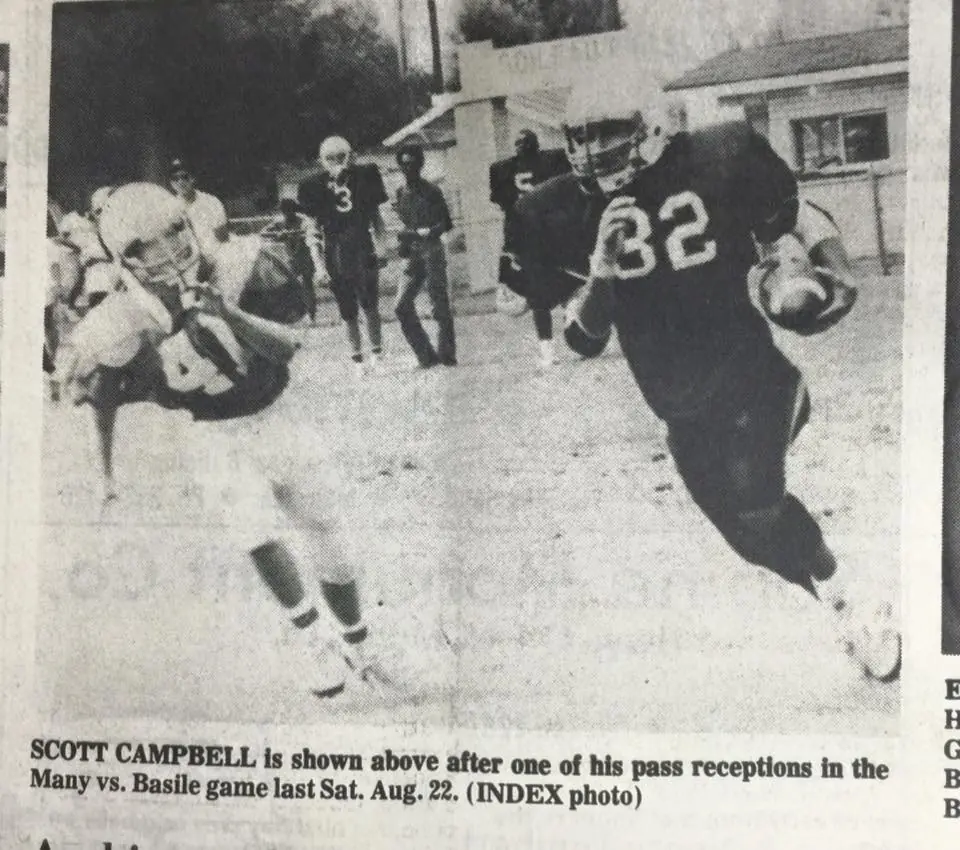 Photograph from the Facebook post “1987”