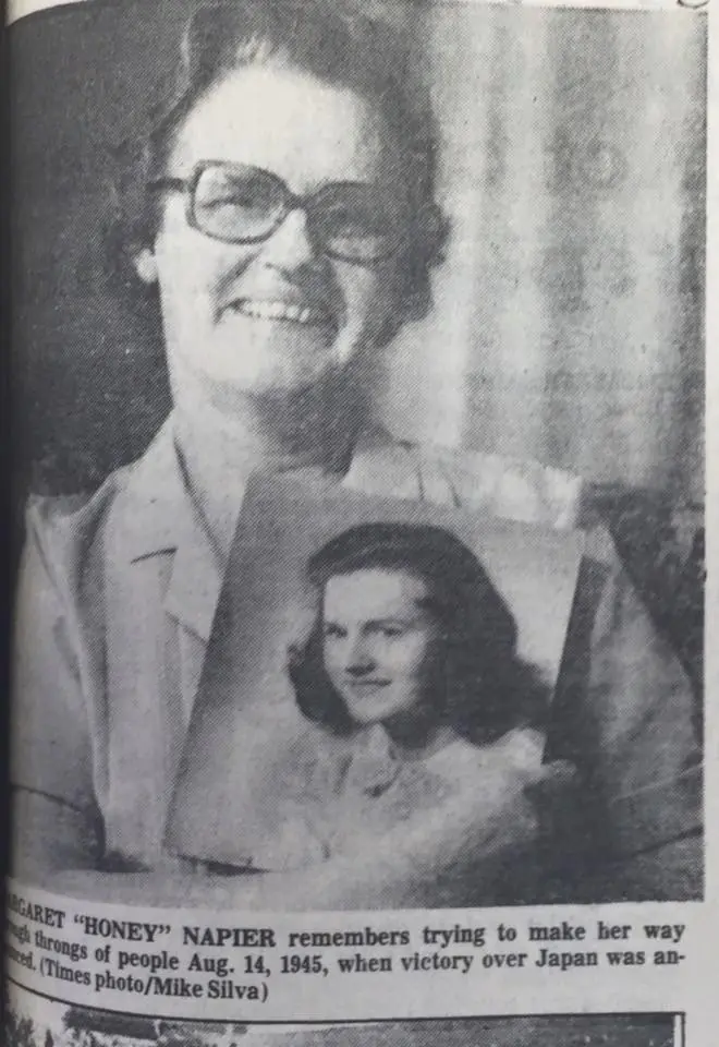 Photograph from the Facebook post “1985”