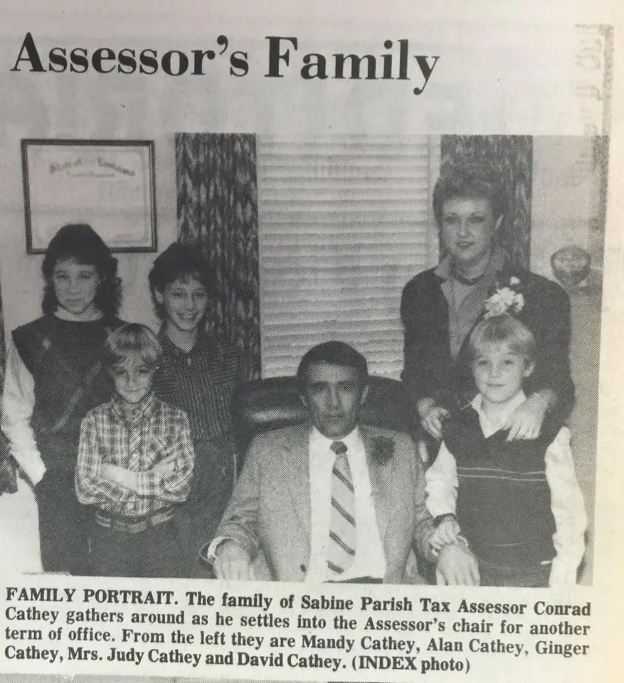 Photograph from the Facebook post “1985”