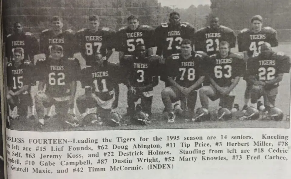Photograph from the Facebook post “1995”