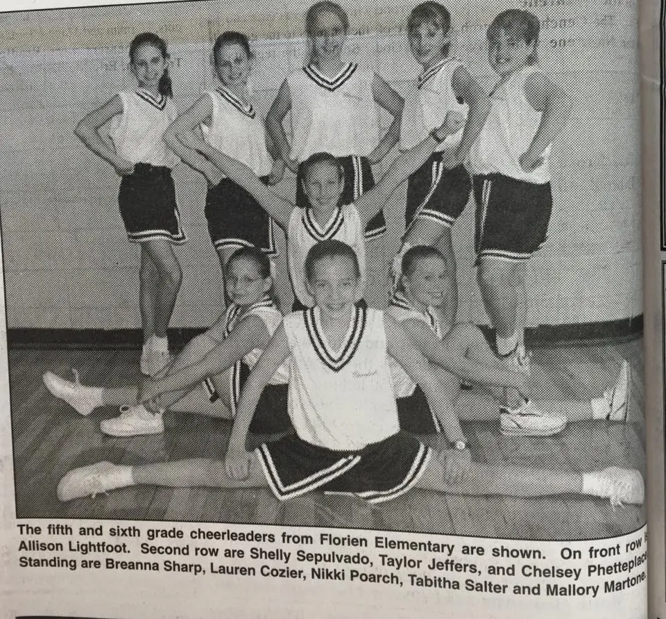 Photograph from the Facebook post “2002”