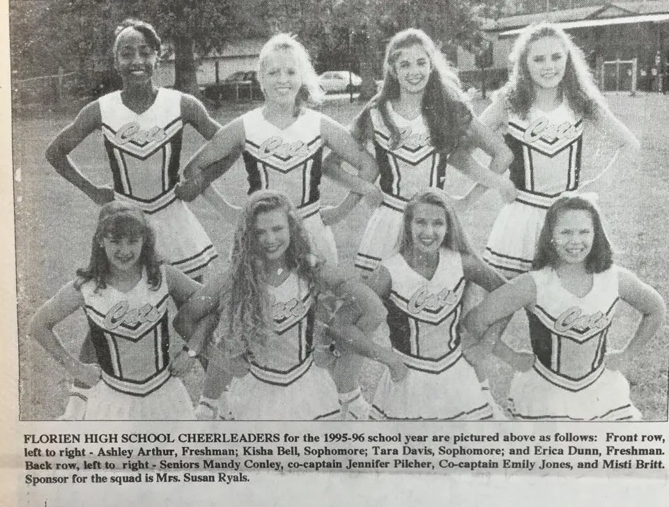 Photograph from the Facebook post “1995”