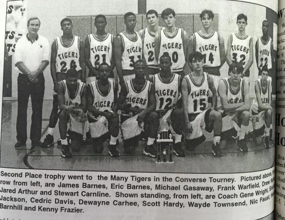 Photograph from the Facebook post “1997”