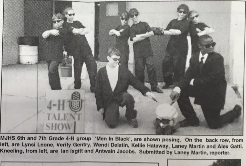 Photograph from the Facebook post “1997”