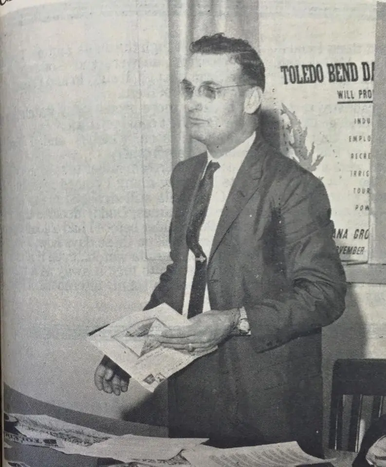 Photograph from the Facebook post “Cliff Ammons”