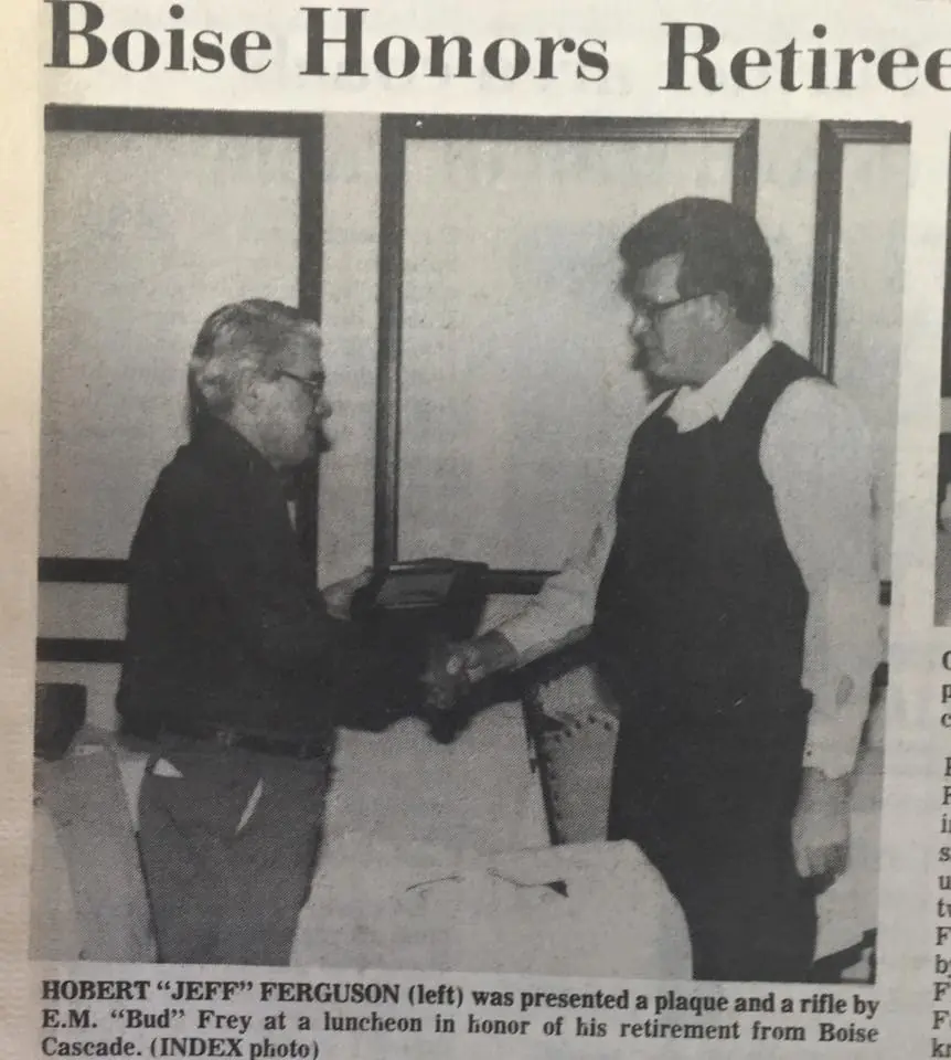 Photograph from the Facebook post “1985”