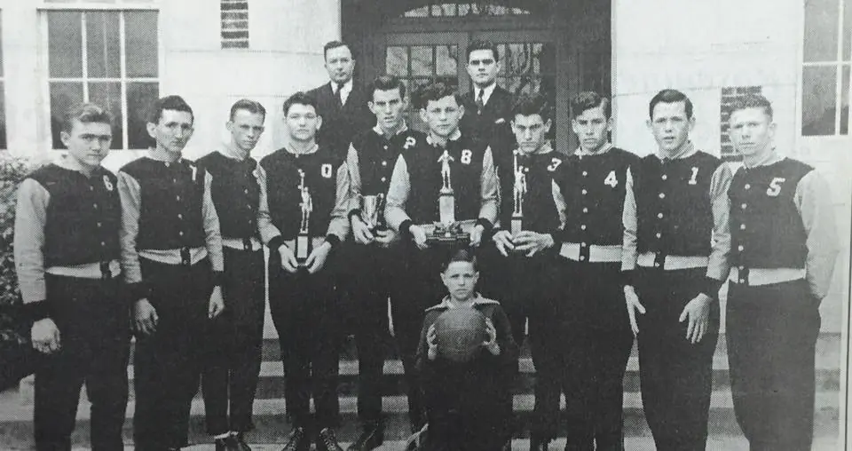 Photograph from the Facebook post “Florien Blackcats ...”