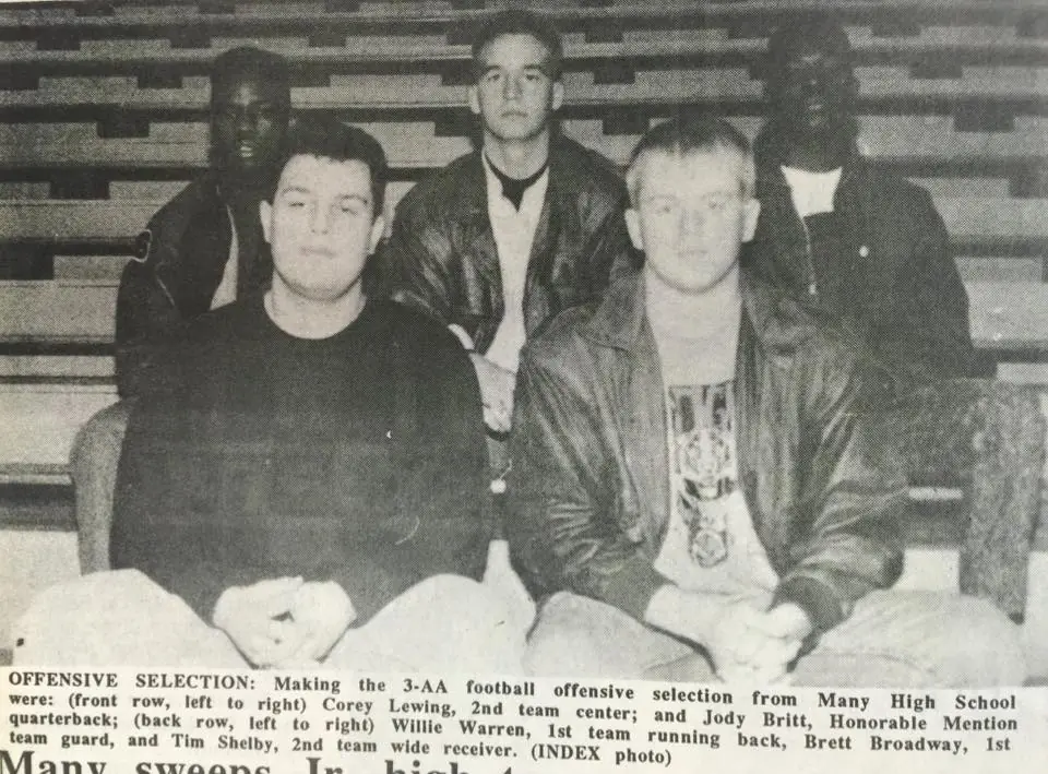 Photograph from the Facebook post “96”