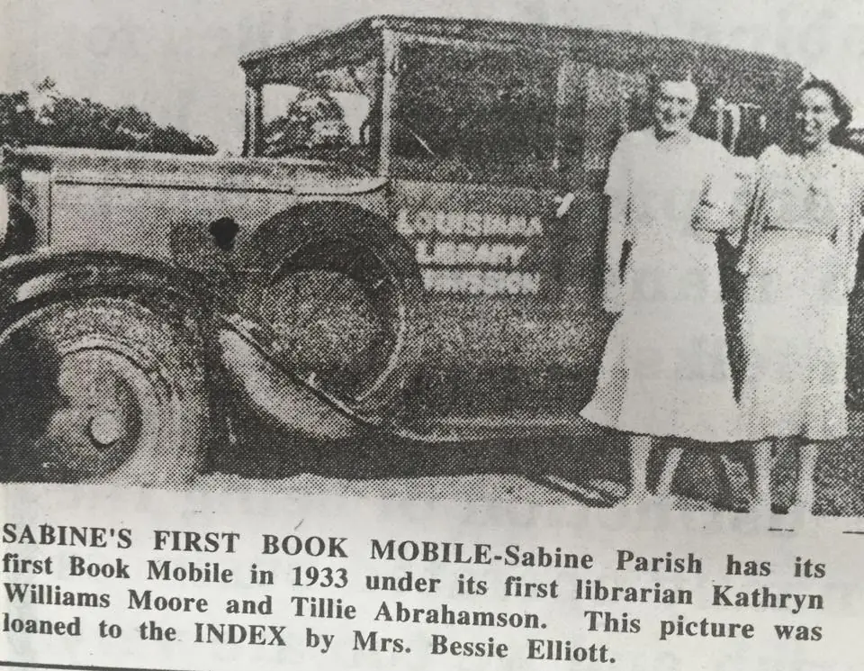 Photograph from the Facebook post “Library”