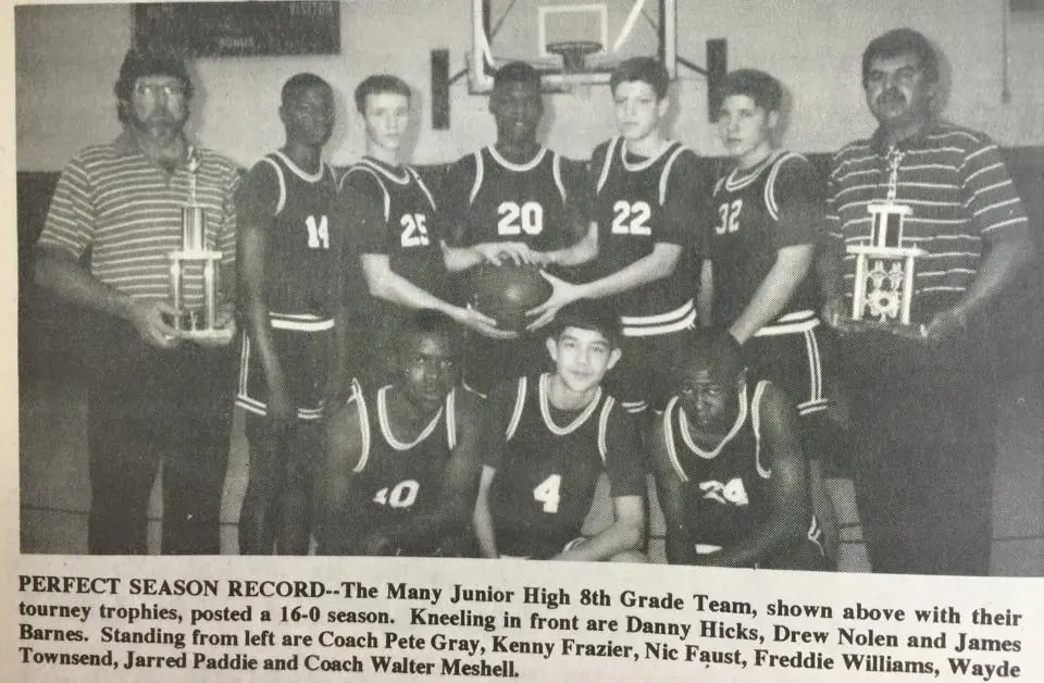 Photograph from the Facebook post “1994”