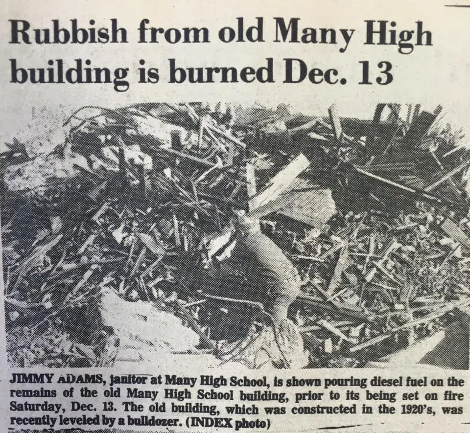 Photograph from the Facebook post “1981”