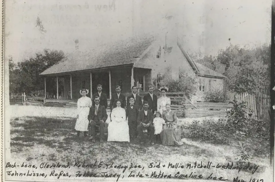 Photograph from the Facebook post “Wedding of Mary Elizabeth Lee and Sidney Mitchell in 1911”