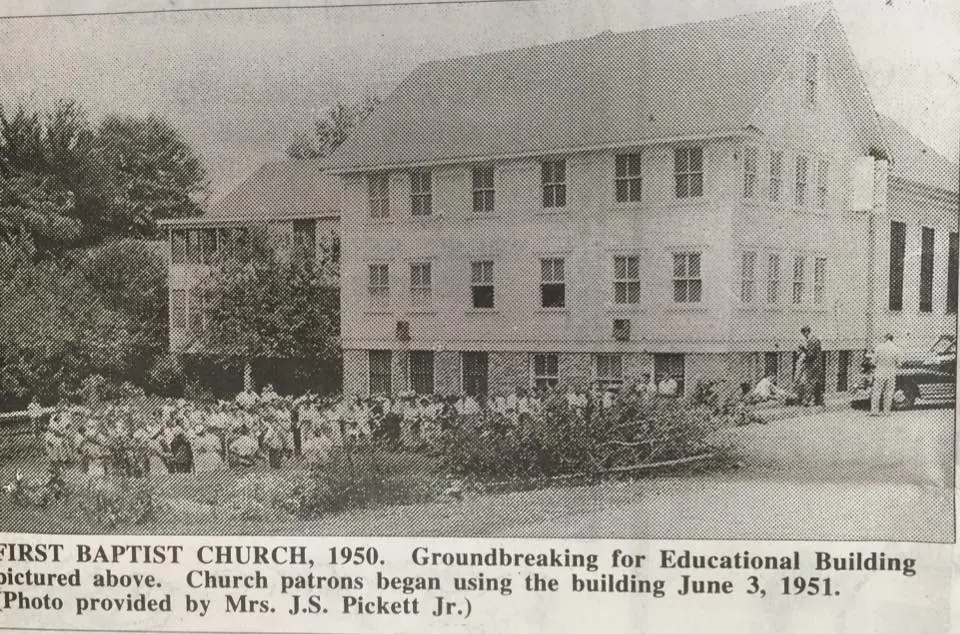 Photograph from the Facebook post “First Baptist Church in Many”