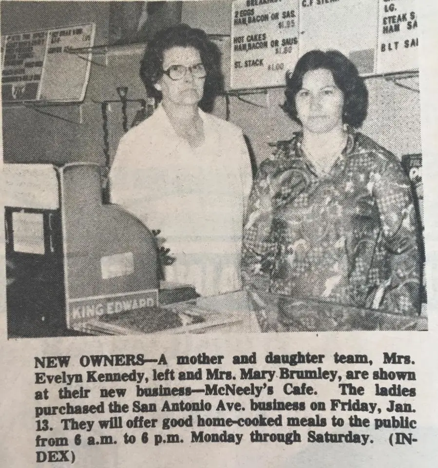 Photograph from the Facebook post “1978.”
