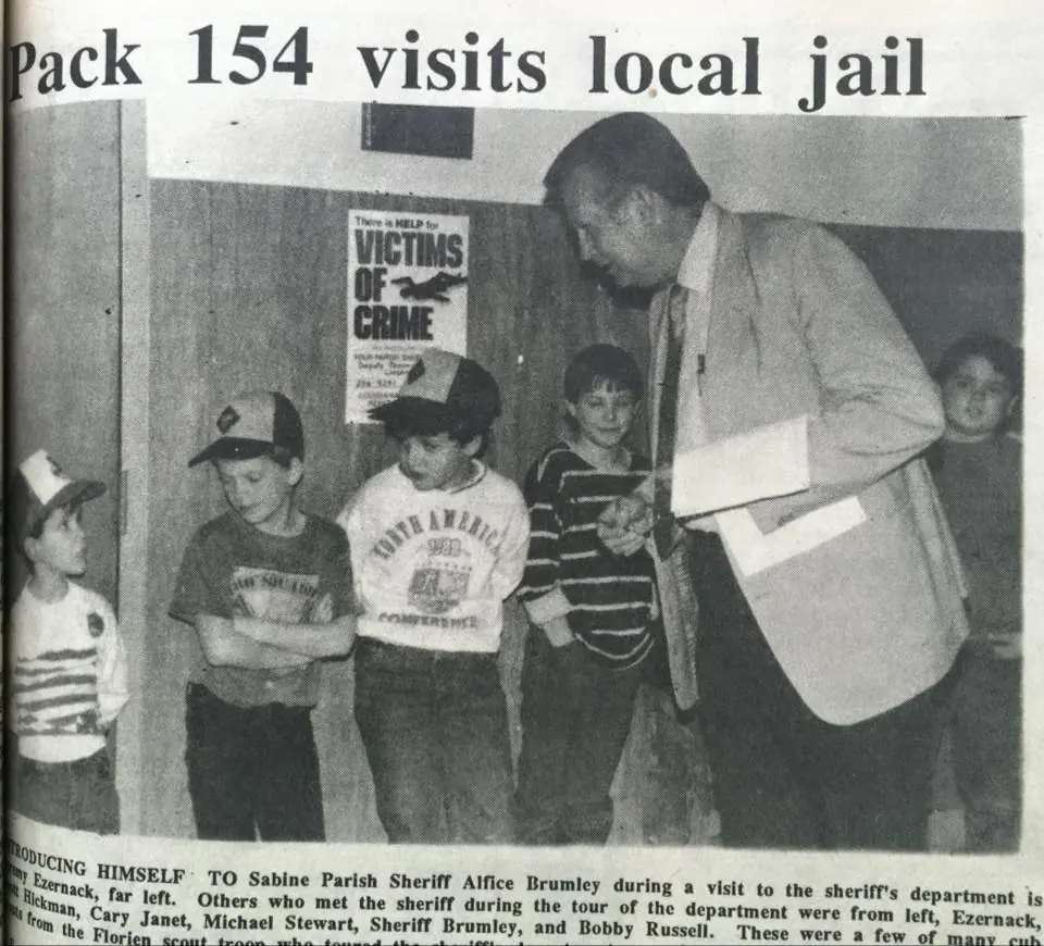 Photograph from the Facebook post “1989”