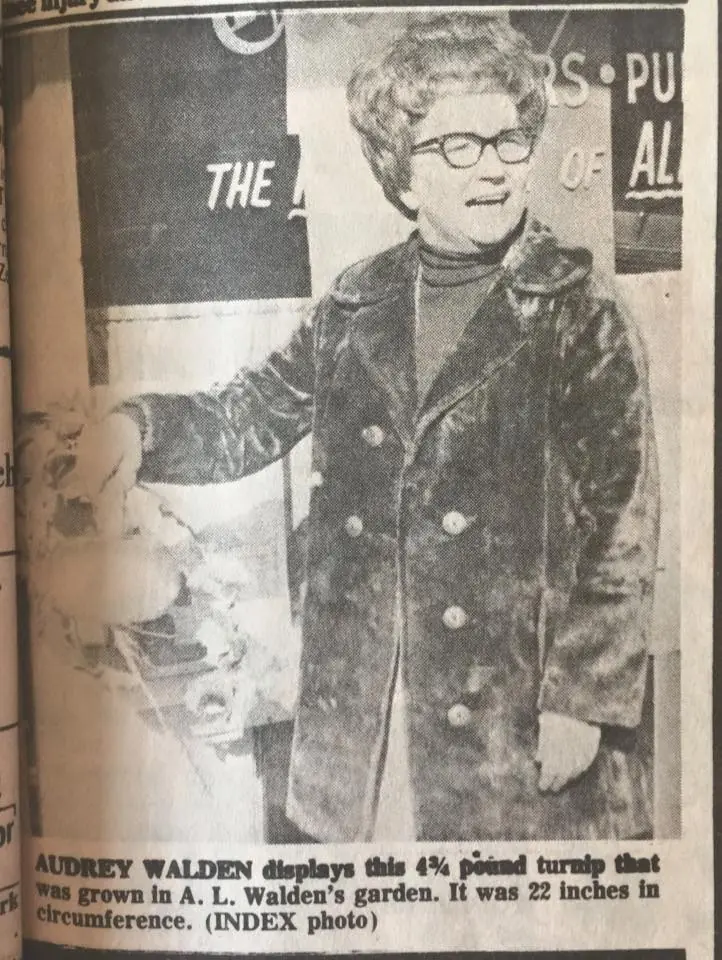 Photograph from the Facebook post “1974”