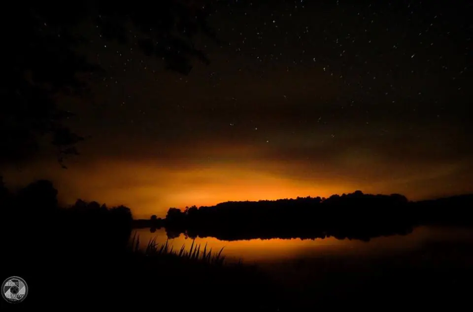 Photograph from the Facebook post “Night falls on Hodges Lake”