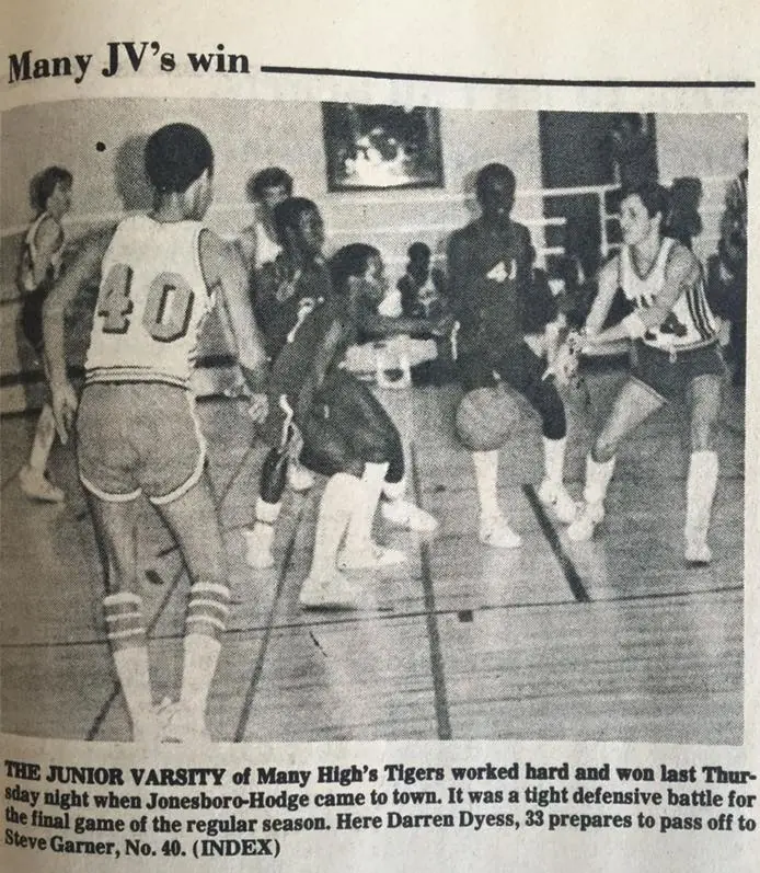 Photograph from the Facebook post “1982”