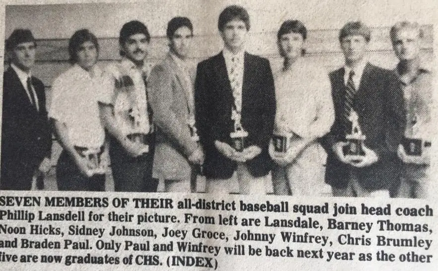 Photograph from the Facebook post “1987”