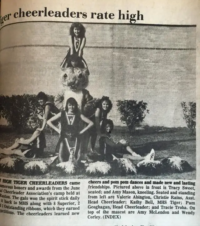 Photograph from the Facebook post “1987”