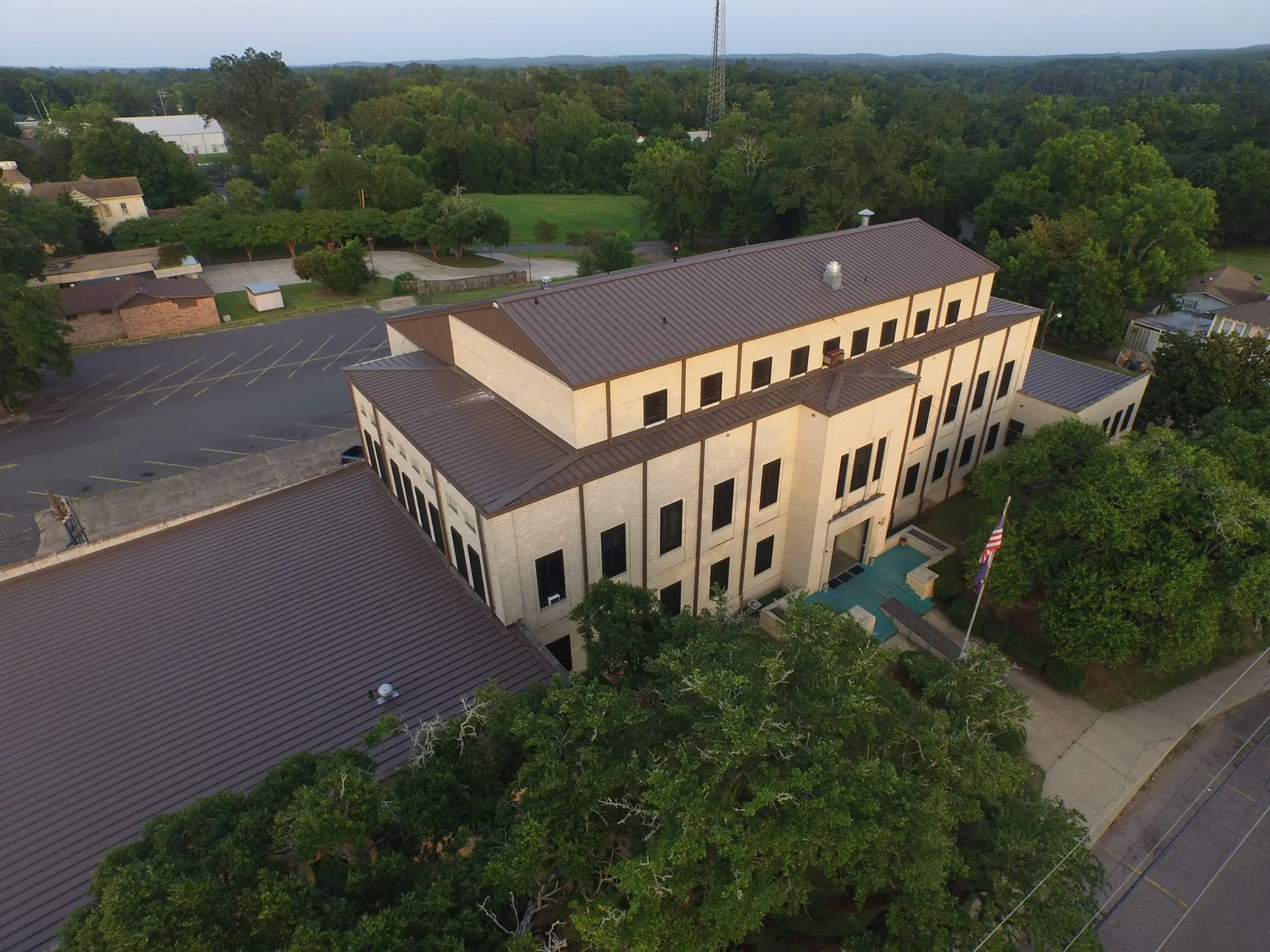 Photograph from the Facebook post “Sabine Parish (Eleventh Judicial District) Courthouse”