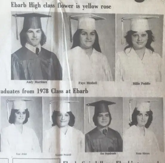 Photograph from the Facebook post “1978 graduates.”