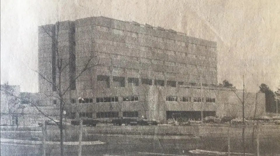 Photograph from the Facebook post “1983.”