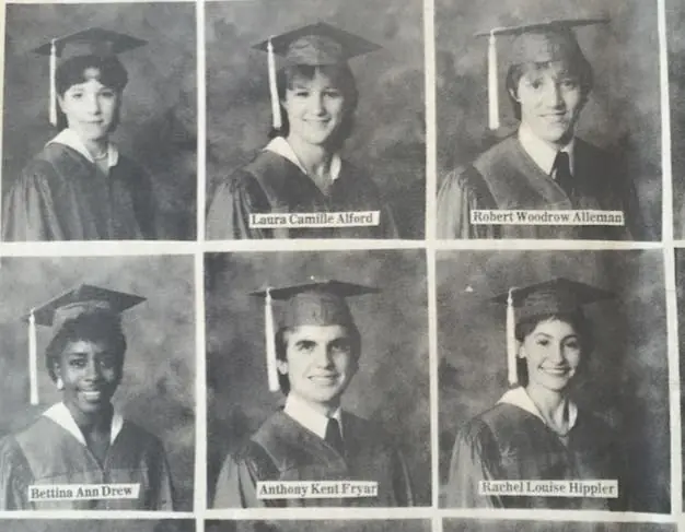 Photograph from the Facebook post “Negreet Class of 85”