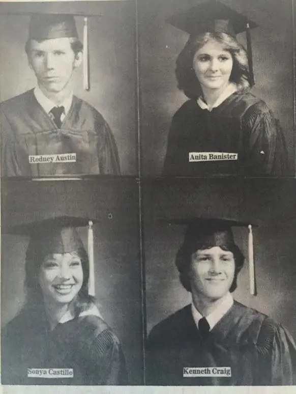 Photograph from the Facebook post “Converse 1985 grads”
