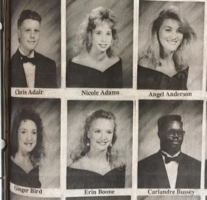 Photograph from the Facebook post “1993 graduates of Many High”