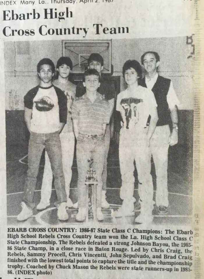 Photograph from the Facebook post “1987”