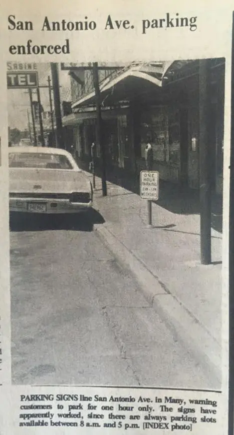 Photograph from the Facebook post “1978, downtown Many”