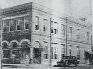 Photograph from the Facebook post “Sabine State Bank, 1939.”