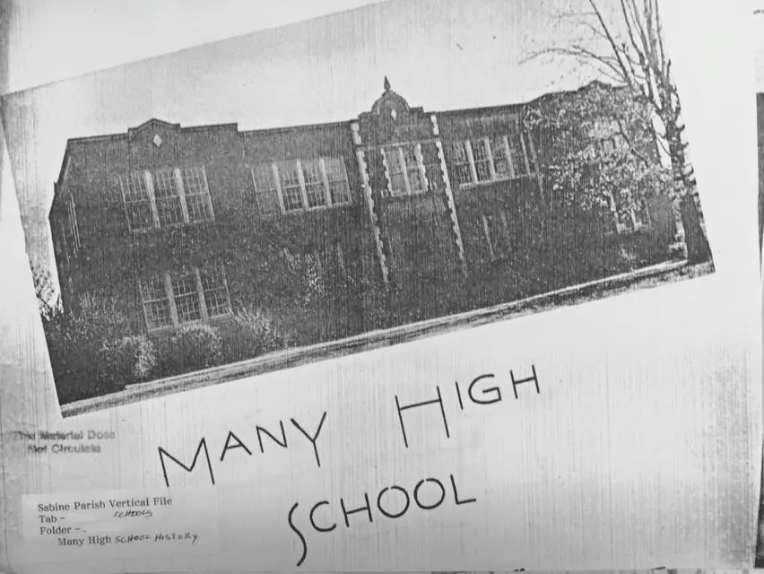 Photograph from the Facebook post “1940s I think.”