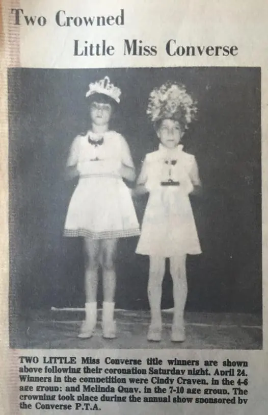 Photograph from the Facebook post “1976, Little Miss Converse”