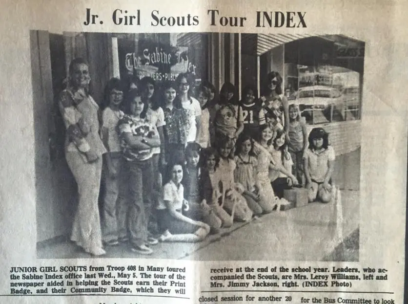 Photograph from the Facebook post “1976, Girl Scouts #girlscouts”