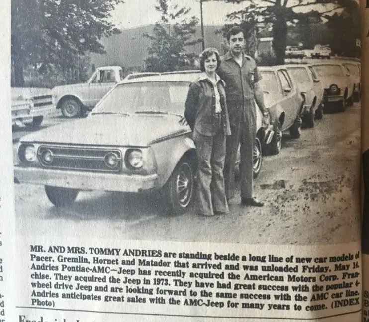 Photograph from the Facebook post “1976 cars...”