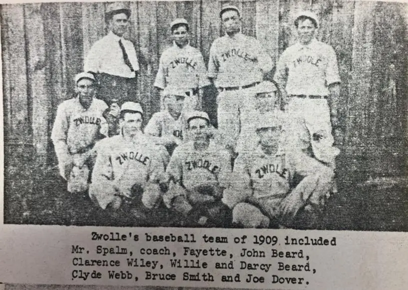 Photograph from the Facebook post “1909 Zwolle baseball team #1909ZwolleBaseball #ZwolleBaseball”