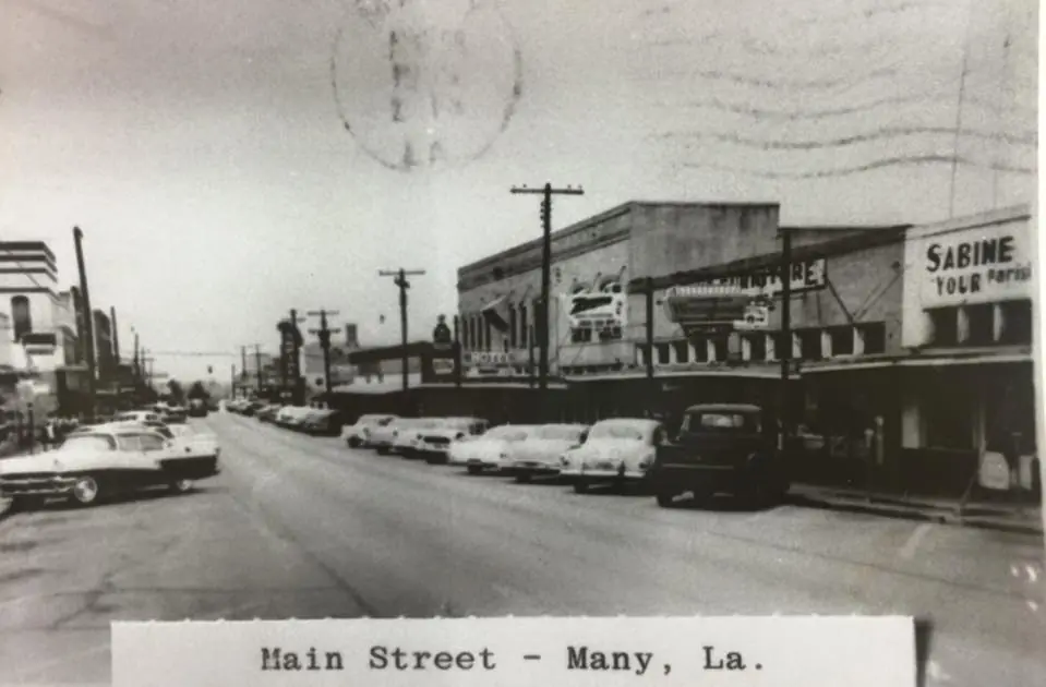 Photograph from the Facebook post “Many Main Street.”