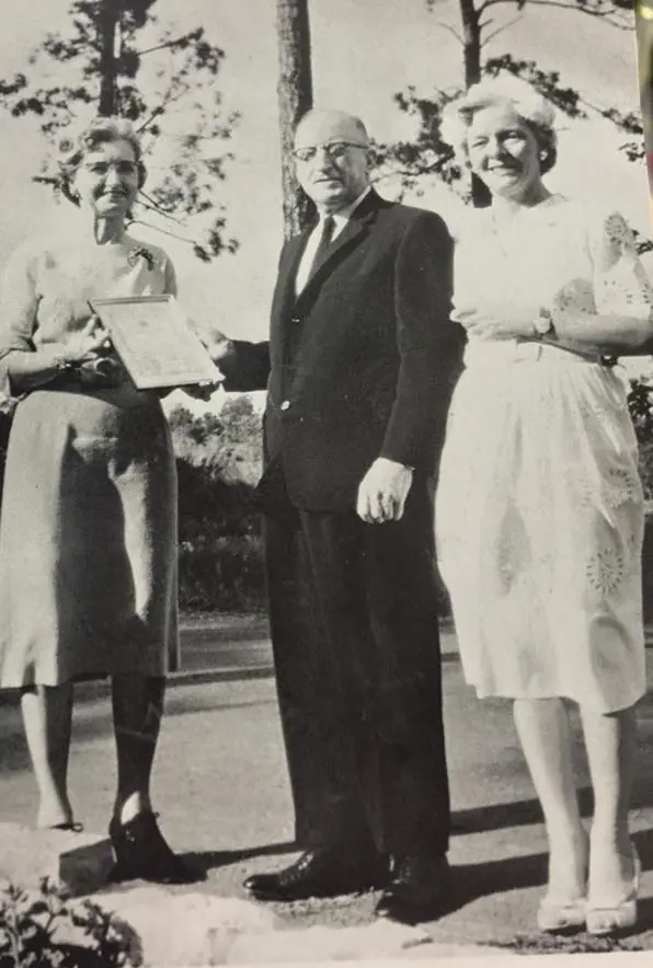 Photograph from the Facebook post “1961.”