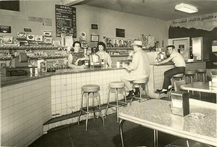 Photograph from the Facebook post “Jett's Cafe, in Florien (located where David Cook's is now, on Hwy.”