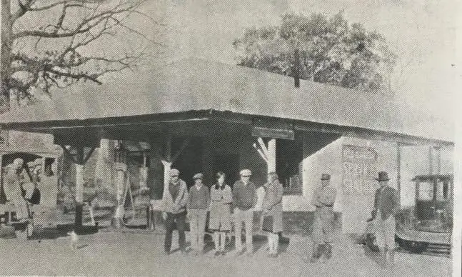 Photograph from the Facebook post “The Red Arrow Filling Station, owned by Riley Stoker, at Fort Jesup....”